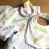 Set Nascita Personalizzato. Body, Scarpette, Bavaglino, Cappellino.